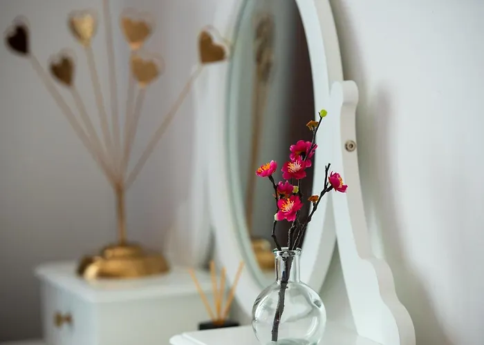 דירה Luxa 5 Min Old Town, 10 Min Airport