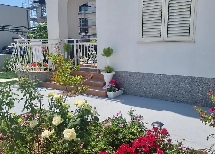 Apartament Luxa 5 Min Old Town, 10 Min Airport Trogir