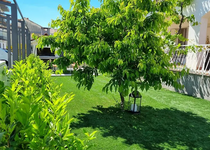 Luxa 5 Min Old Town, 10 Min Airport Apartament Trogir
