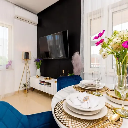 Appartement Luxa 5 Min Old Town, 10 Min Airport *