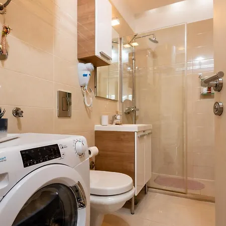 Appartement Luxa 5 Min Old Town, 10 Min Airport