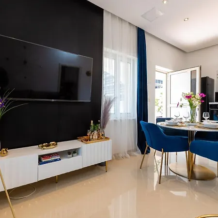 Appartement Luxa 5 Min Old Town, 10 Min Airport *